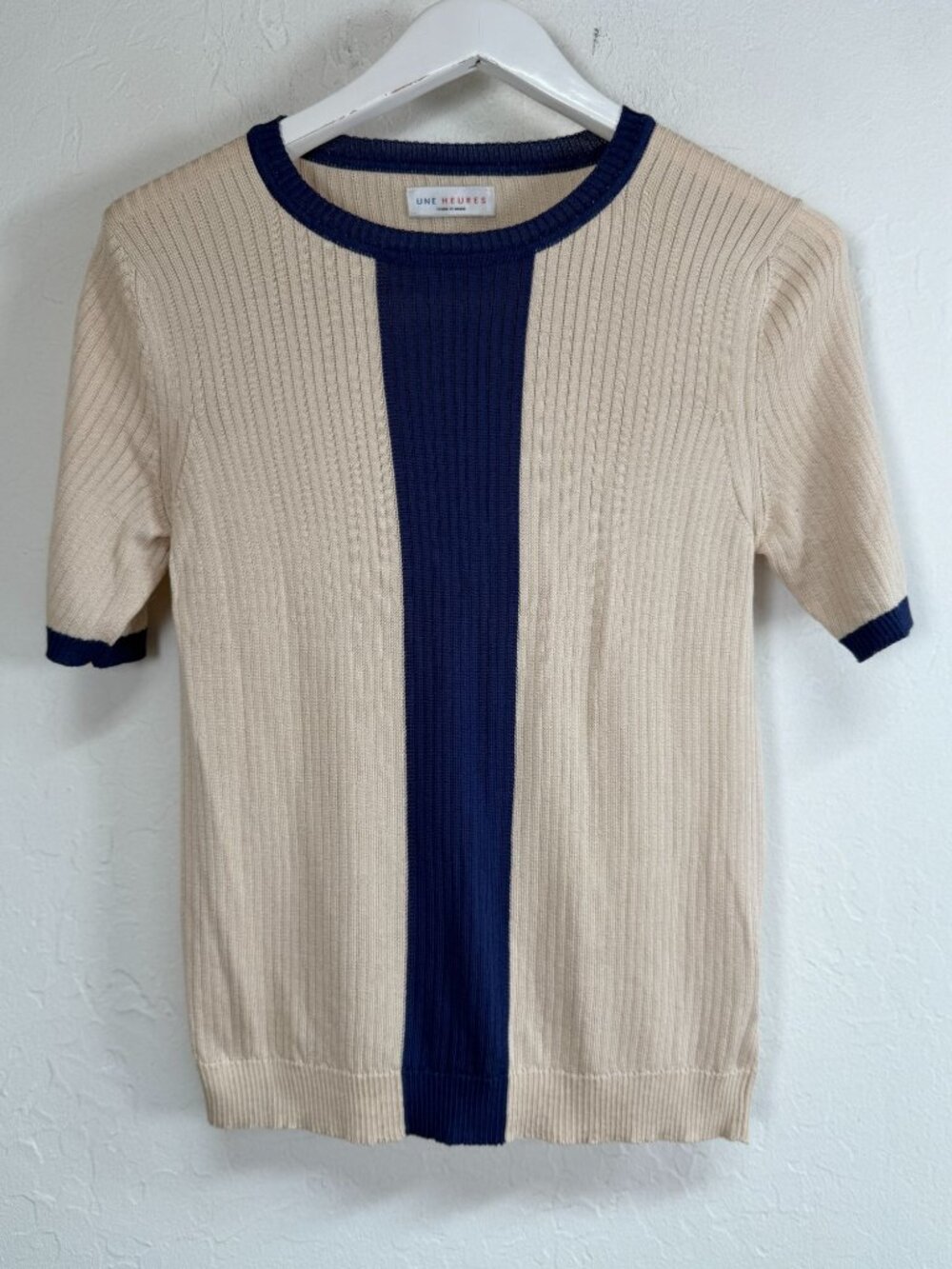 Une Heures Womens 100% Silk Knit Top Beige Navy Trim Ribbed Short Sleeve Large